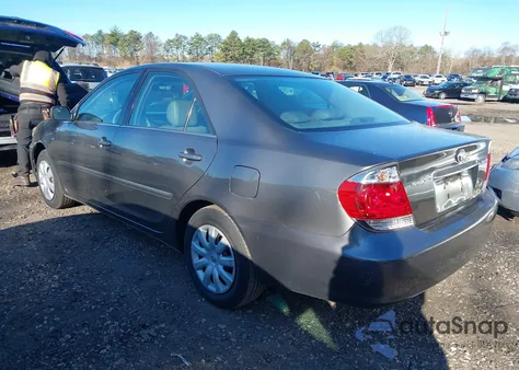 2005 Toyota Camry Le из США, поврежденный, VIN 4T1BE32K25U521985